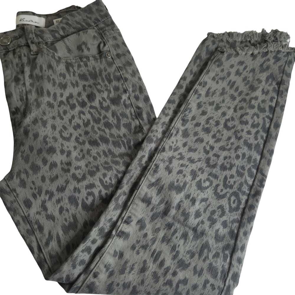 KanCan Leopard Print Jeans With Frayed Hem Sz 3/25
